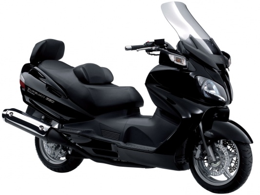 Фото скутера Suzuki Burgman 650 Executive